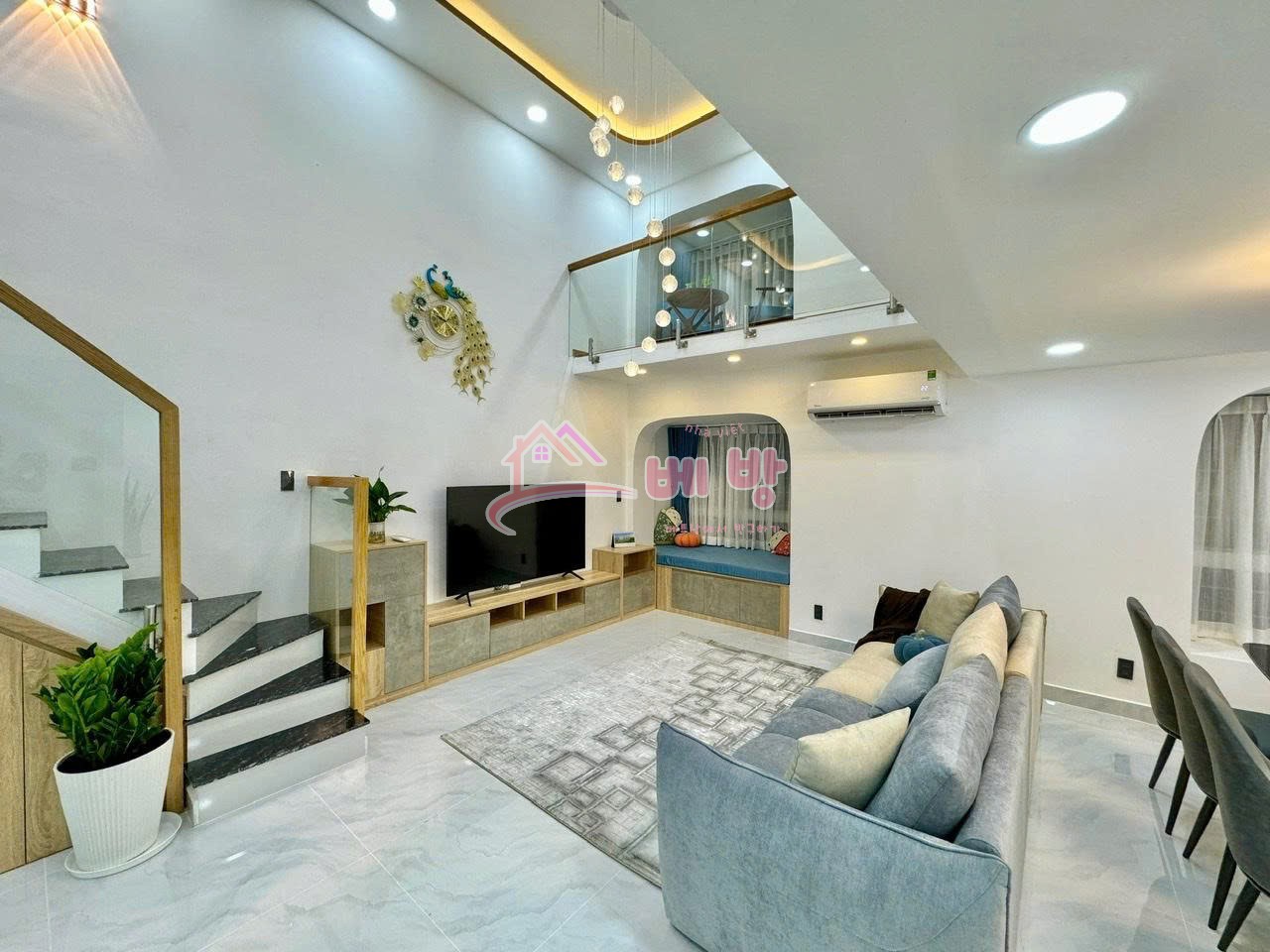 SKY GARDEN 3 푸미흥 8